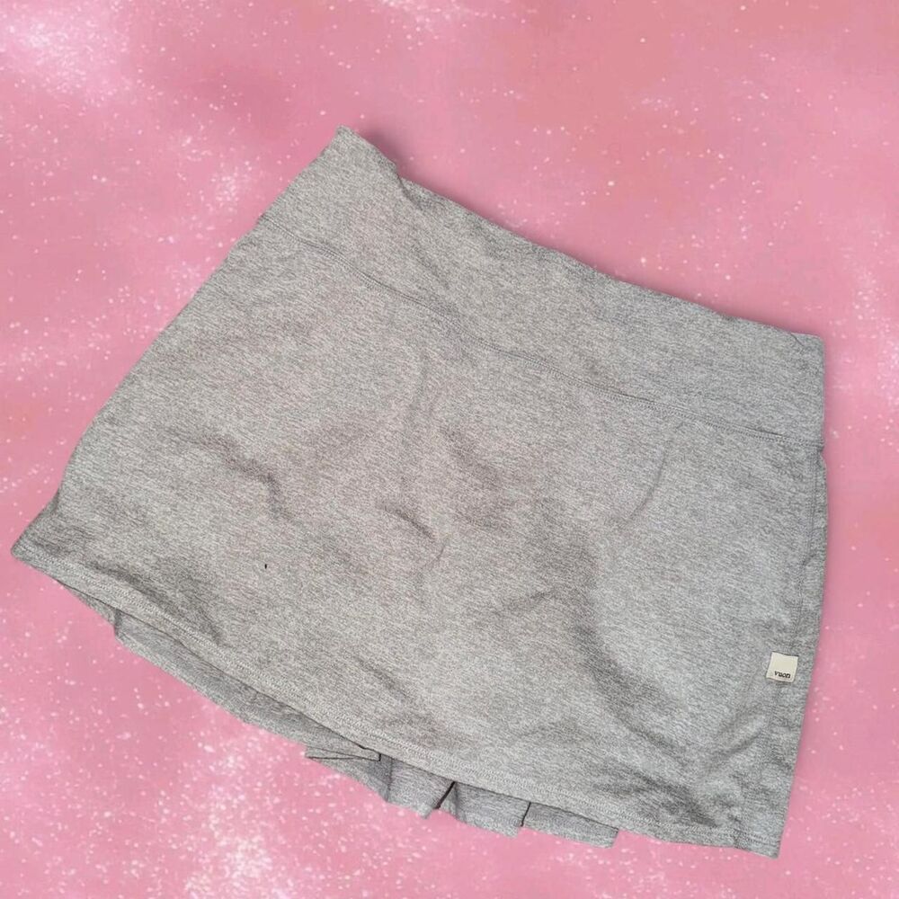 Vuori Women's Grey Skirt